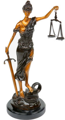Bronzefigur Justitia